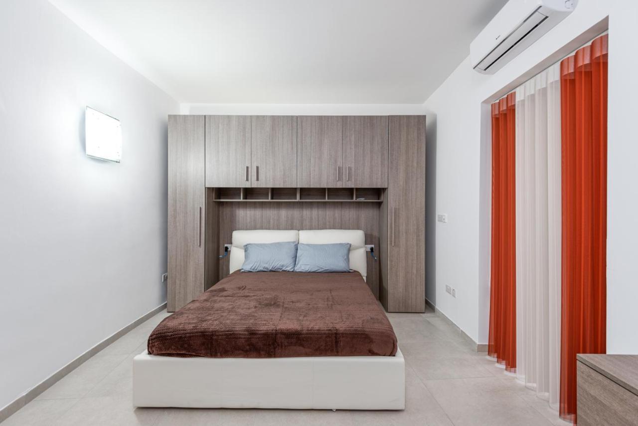 Seaview The Terraces 3 Bedroom セント・ポールズ・ベイ エクステリア 写真